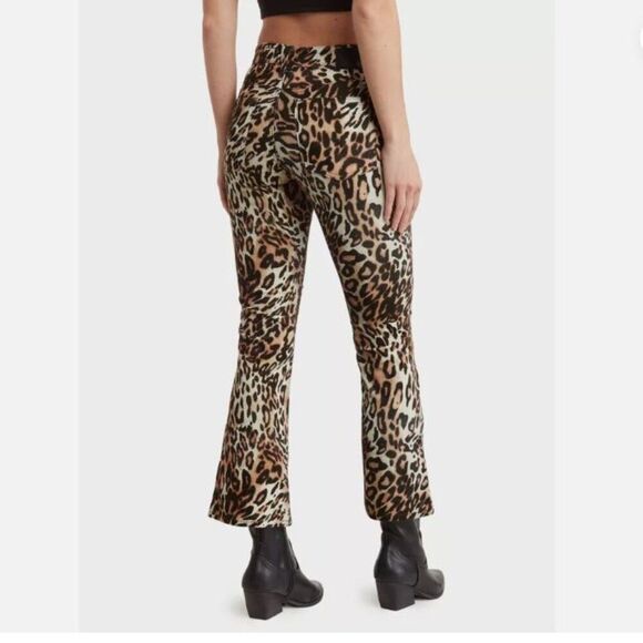 New AG The Quinne Crop High Rise Kick-Flare Pants in Bold Leopard Ivory Dust 24 - Picture 3 of 15